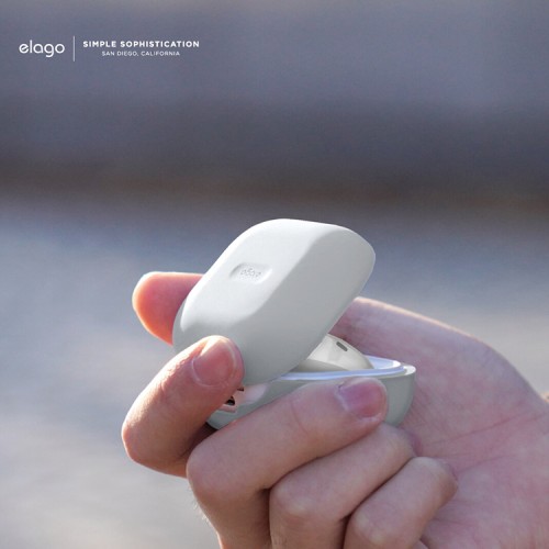 Силиконовый чехол Elago Silicone case для Galaxy Buds 2/Live/Pro, прозрачный матовый