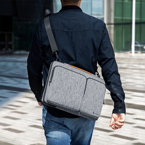 Сумка Tomtoc Defender Laptop Shoulder Bag A42 для Macbook Pro 16", серая