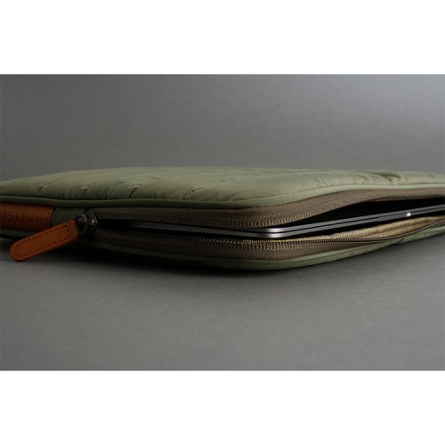 Bustha Puffer Sleeve для MacBook Air 13 | Pro 13 (2018/20), зеленый BST755105