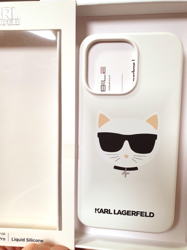 (Уценка) Чехол Karl Lagerfeld Liquid silicone Choupette Hard для iPhone 13 Pro, белый
