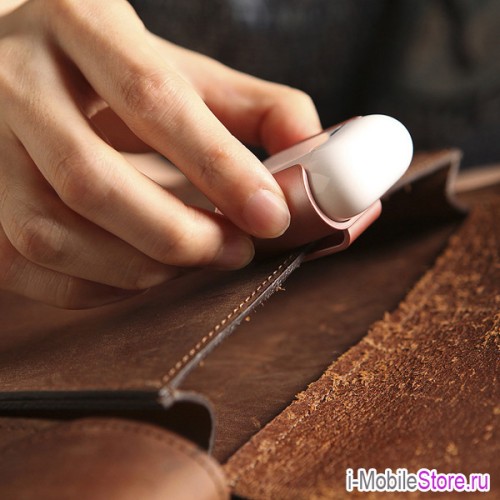 Чехол Elago Carrying clip для AirPods, розовый